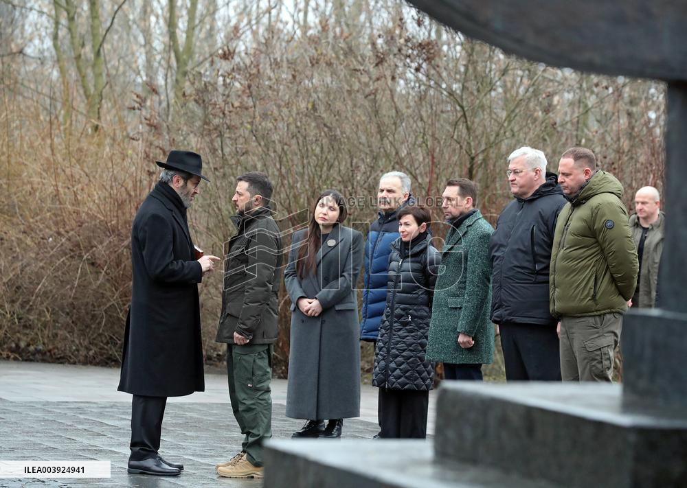 President of Ukraine Volodymyr Zelenskyy honors memory of Holocaust victims