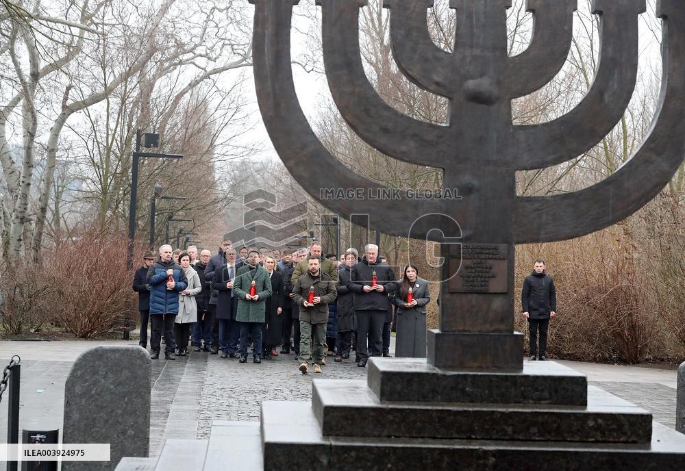 President of Ukraine Volodymyr Zelenskyy honors memory of Holocaust victims