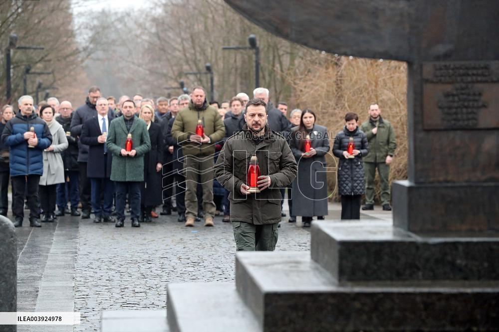 President of Ukraine Volodymyr Zelenskyy honors memory of Holocaust victims