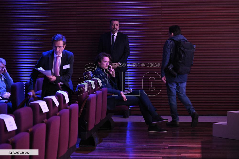 Luxury Group LVMH Group's 2024 Annual Results - Paris