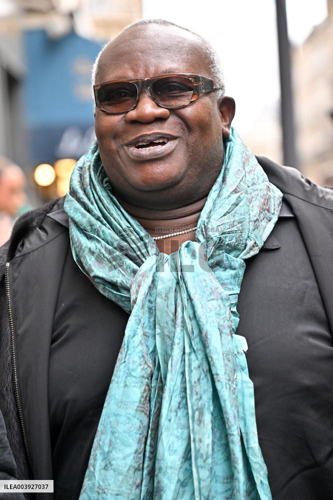 PFW Haute Couture Stephane Rolland Outside Arrivals JR