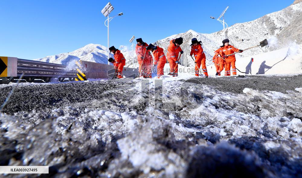 Clearing Snow on National Highway 307 in Zhangye
