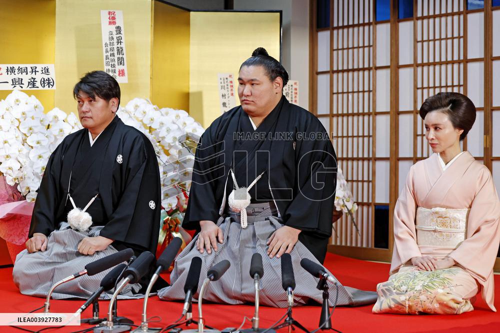 Sumo: Hoshoryu promoted to yokozuna