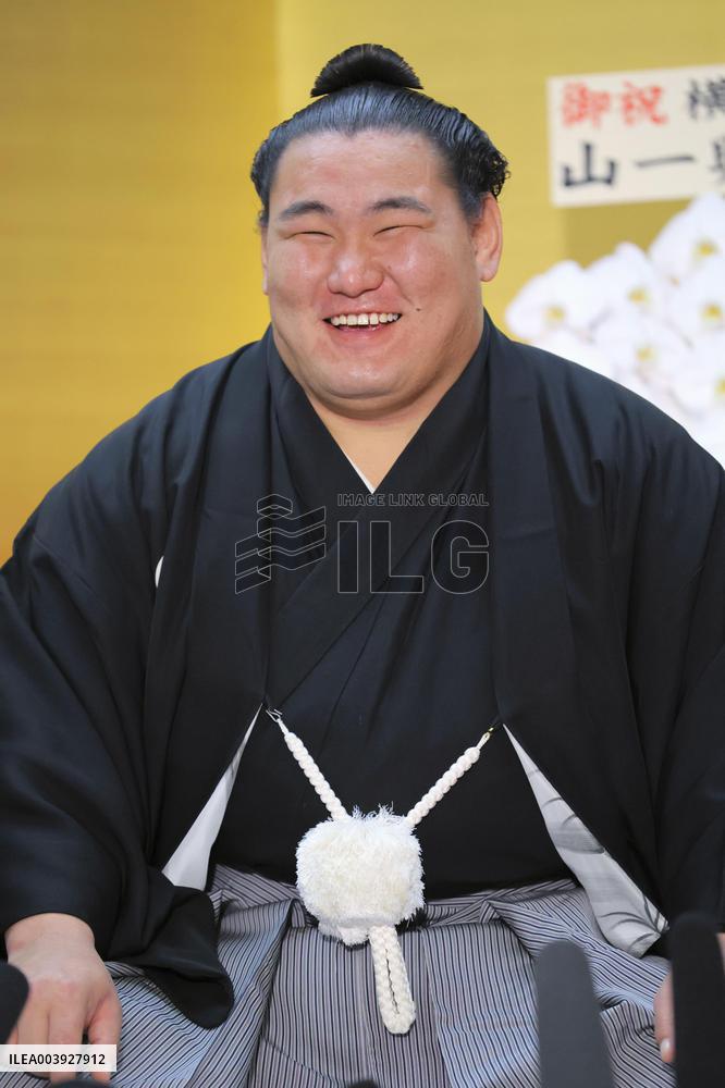 Sumo: Hoshoryu promoted to yokozuna