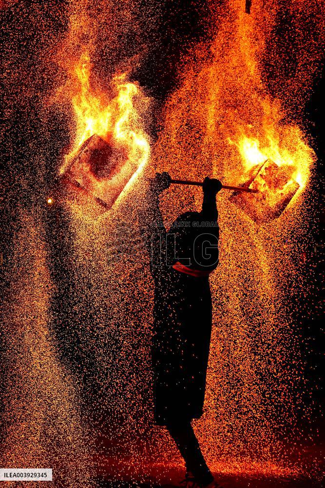 Chinese Celebrate Spring Festival Holiday