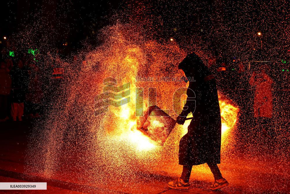 Chinese Celebrate Spring Festival Holiday