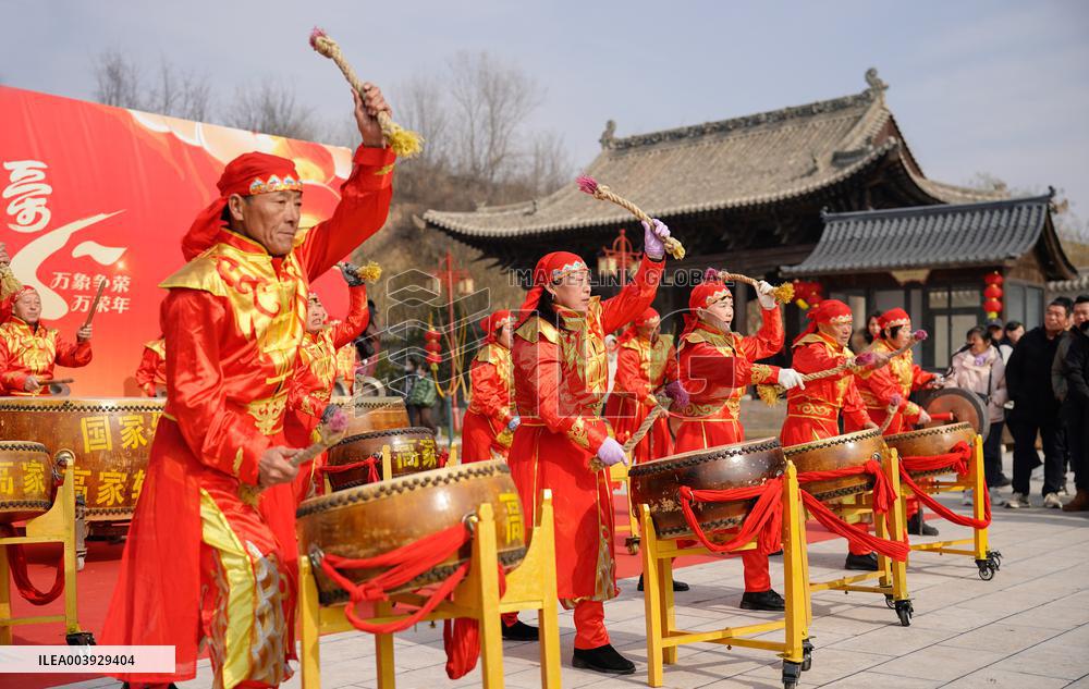 Gongs And Drums Performance in Yuncheng