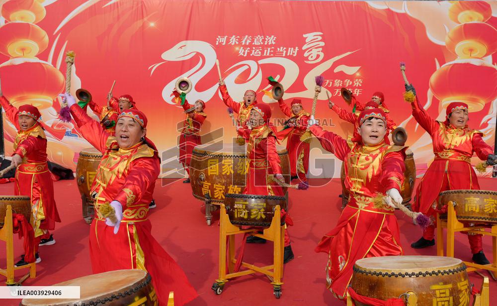 Gongs And Drums Performance in Yuncheng