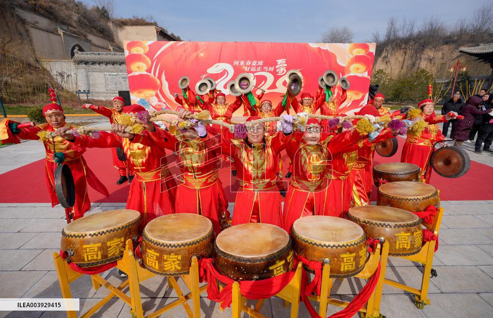 Gongs And Drums Performance in Yuncheng