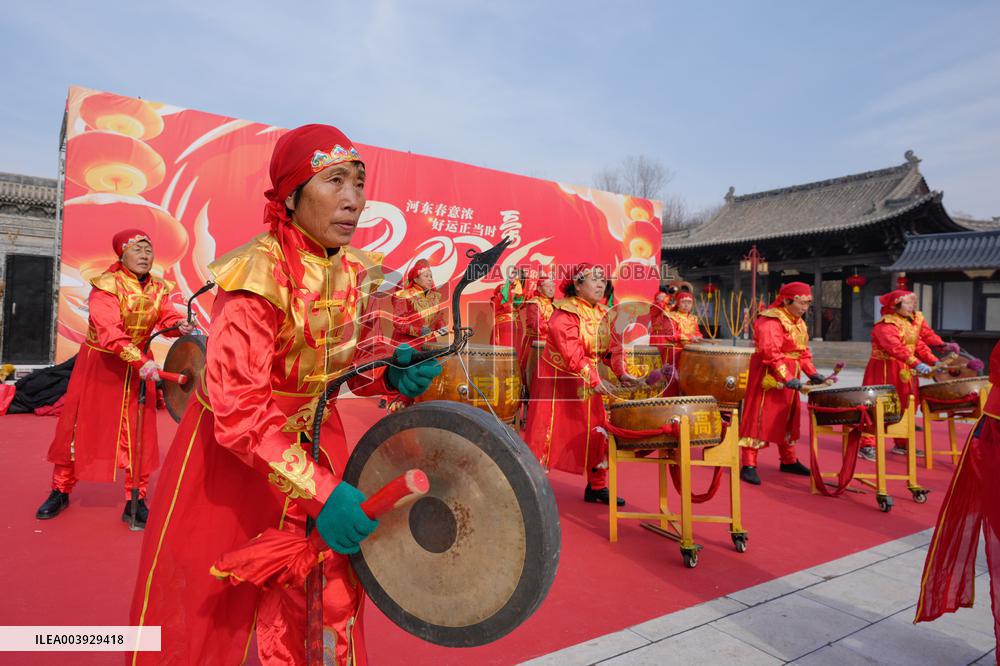 Gongs And Drums Performance in Yuncheng