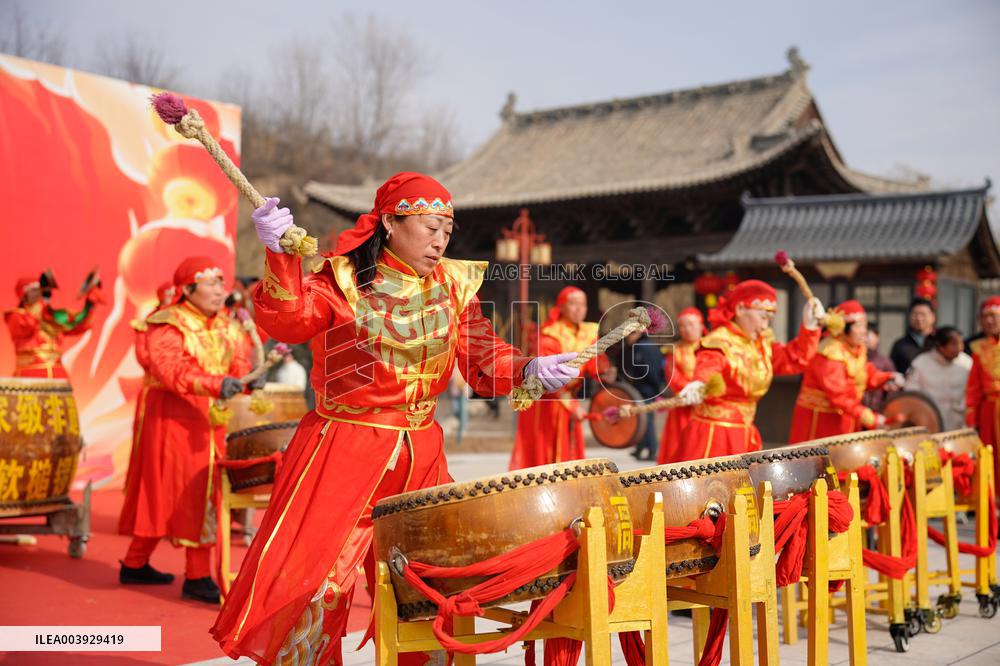 Gongs And Drums Performance in Yuncheng