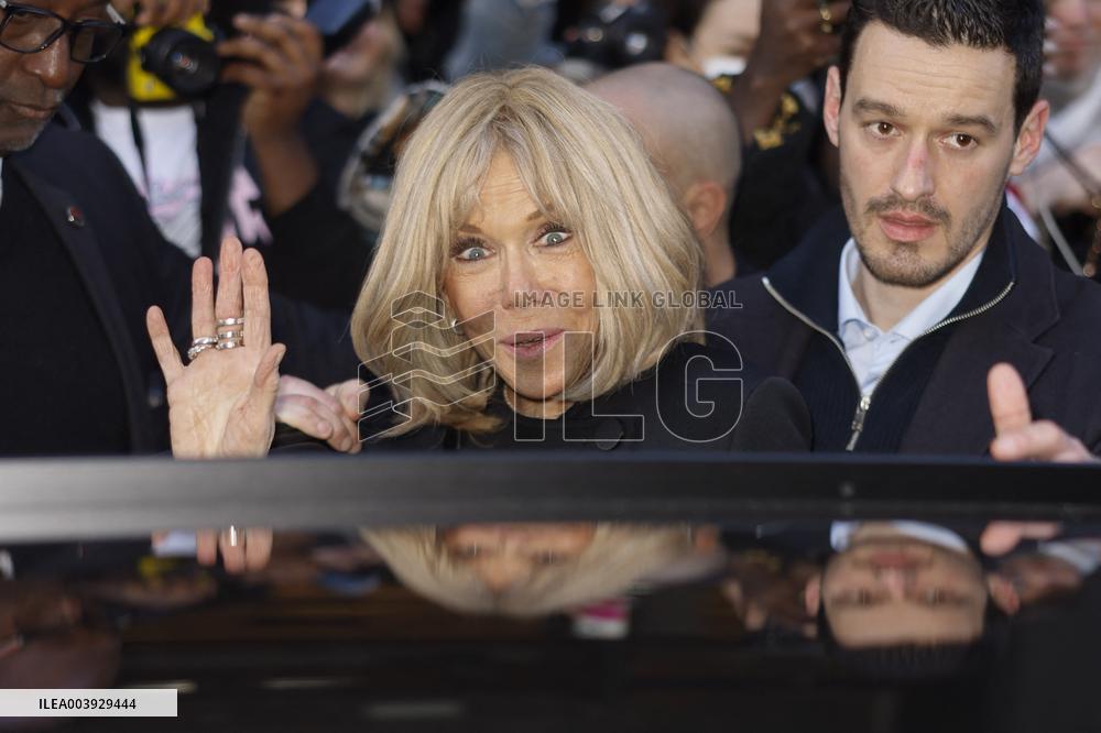 PFW - Stephane Rolland Arrivals