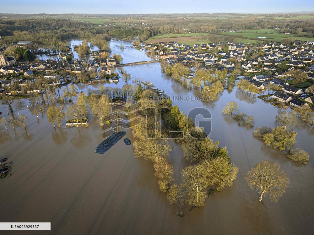 Historic Flooding in Ile Et Vilaine - France