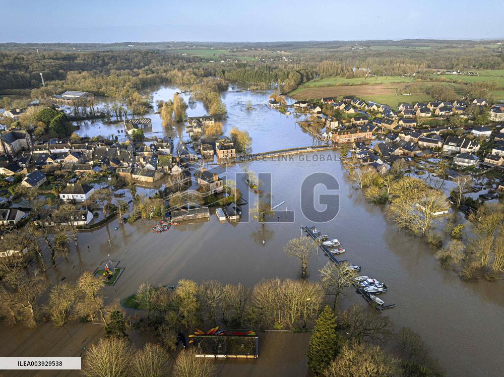 Historic Flooding in Ile Et Vilaine - France