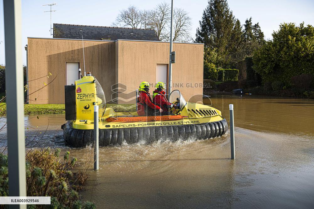 Historic Flooding in Ile Et Vilaine - France