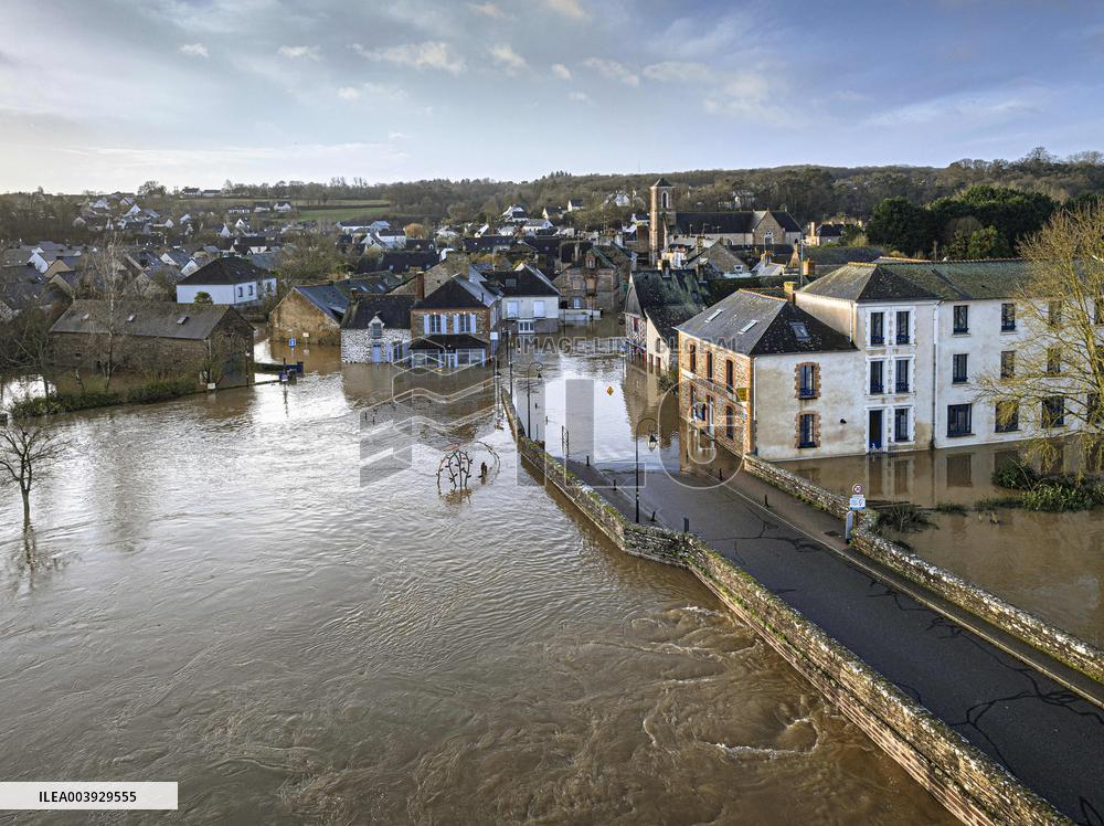 Historic Flooding in Ile Et Vilaine - France