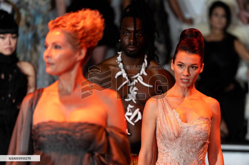 PFW - Franck Sorbier Runway