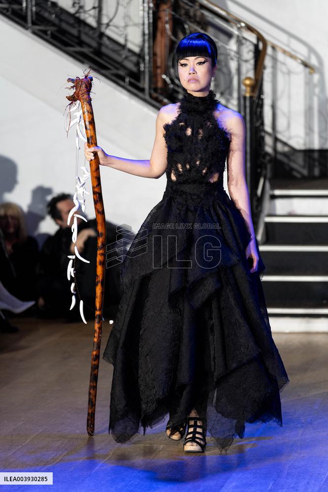 PFW - Franck Sorbier Runway