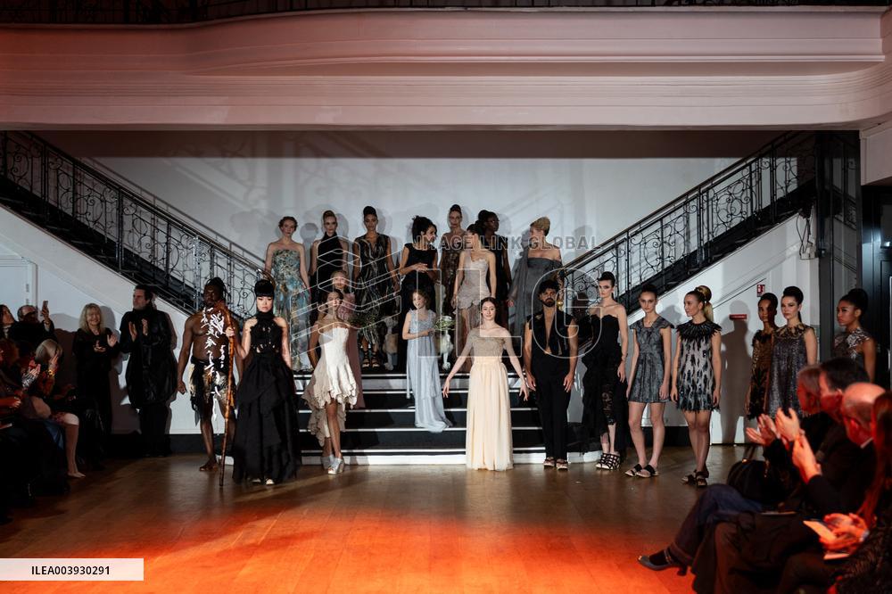 PFW - Franck Sorbier Runway