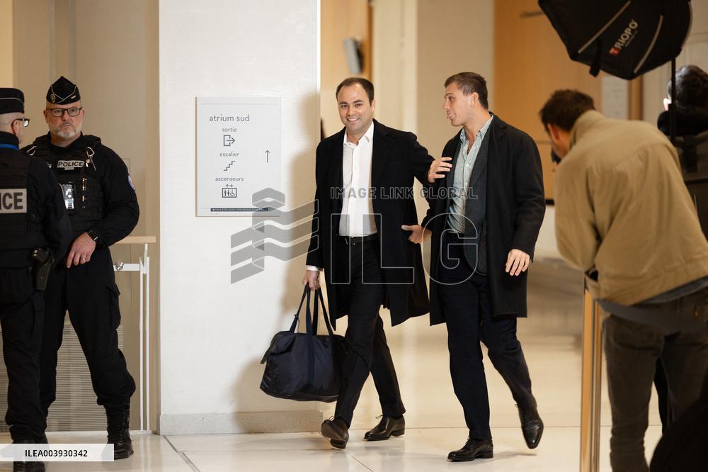 Nicolas Sarkozy trial for illegal campaign financing from Lybia - Paris RL