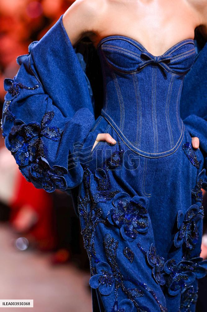 PFW - Elie Saab Runway