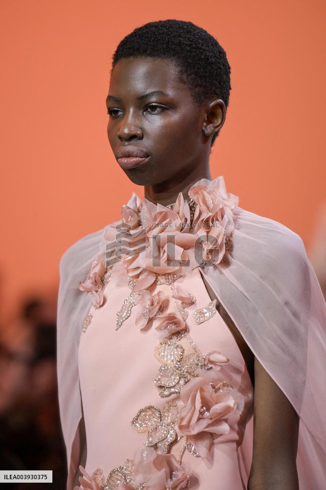 PFW - Elie Saab Runway