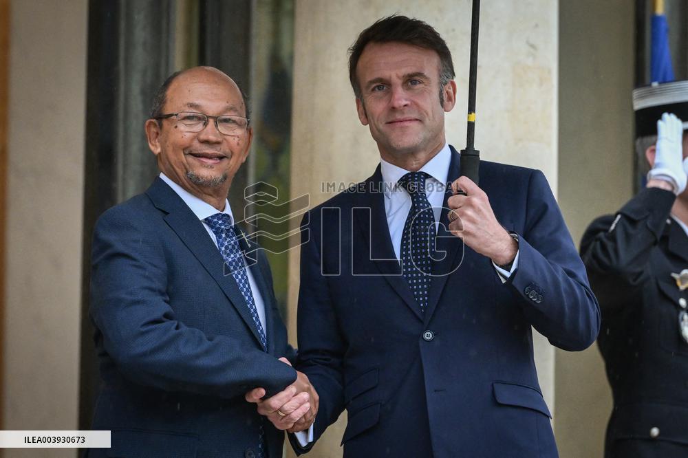 Bilateral meeting at the Elysee FA
