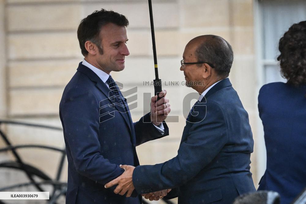 Bilateral meeting at the Elysee FA