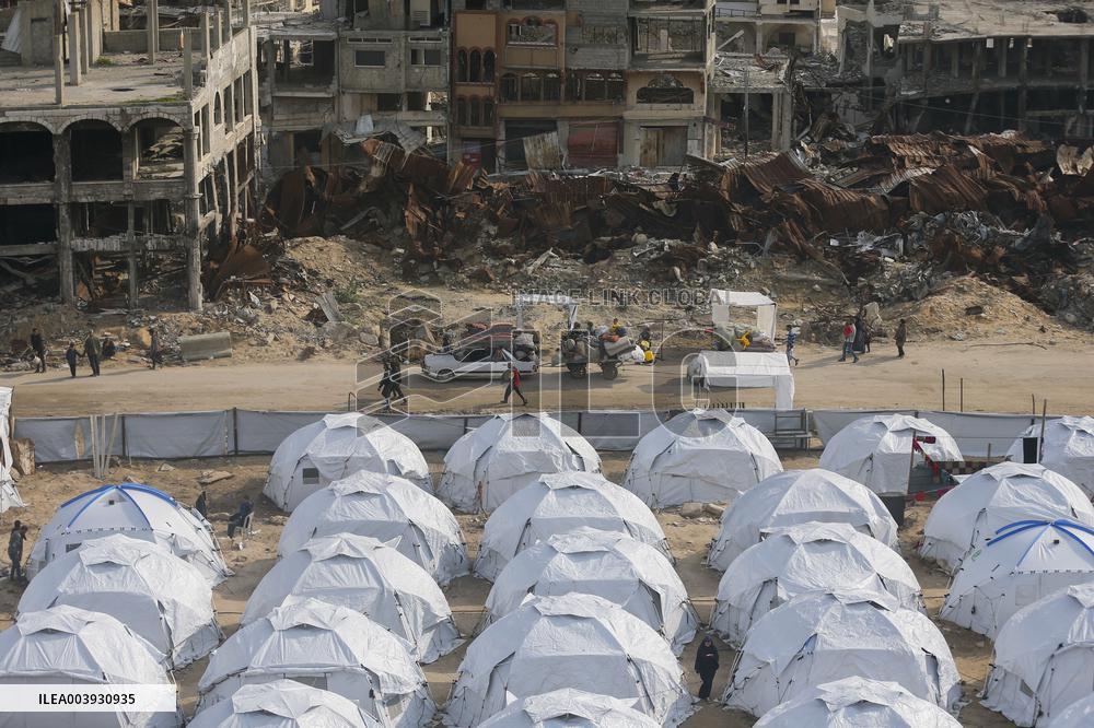 Palestinians Returning To Devastated Northern Gaza