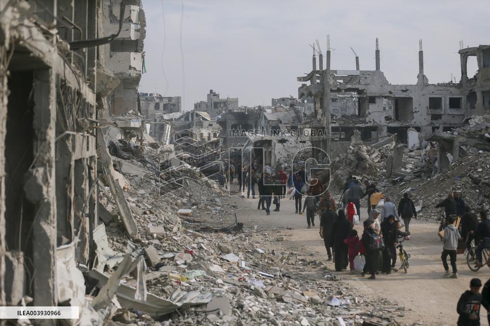 Palestinians Returning To Devastated Northern Gaza