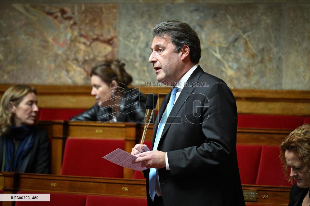 Government Question Session - Paris