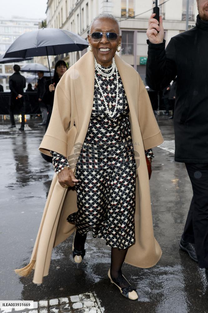 PFW - Valentino Arrivals
