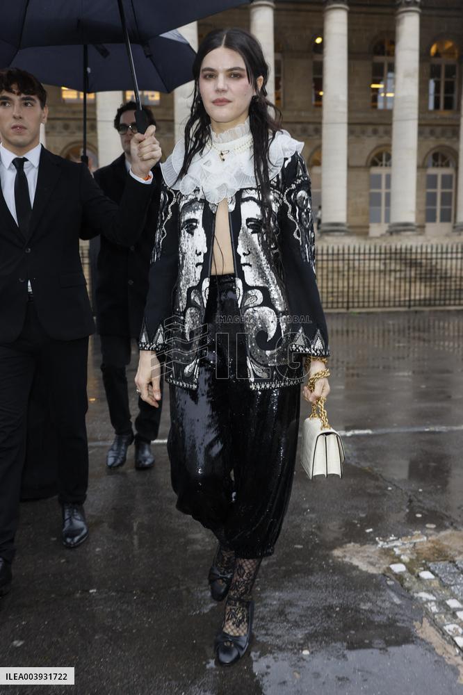 PFW - Valentino Arrivals