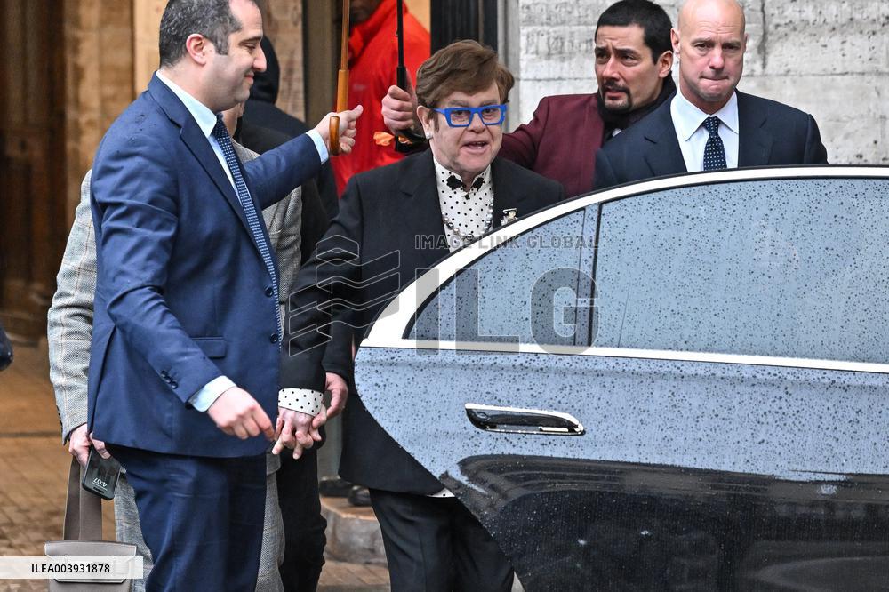 PFW Haute Couture Elton John Exits Valentino Show JR