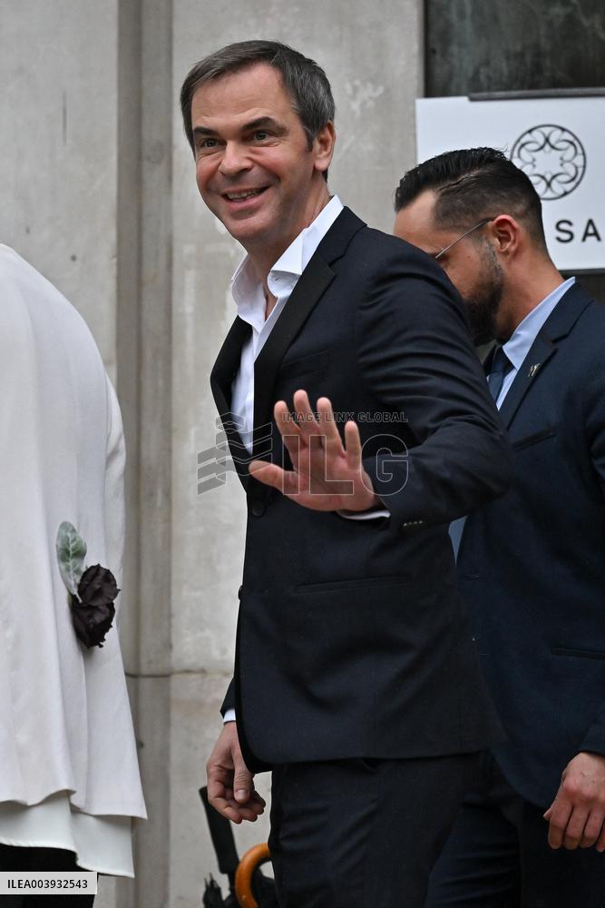 PFW Haute Couture Elie Saab Outside Arrivals JR