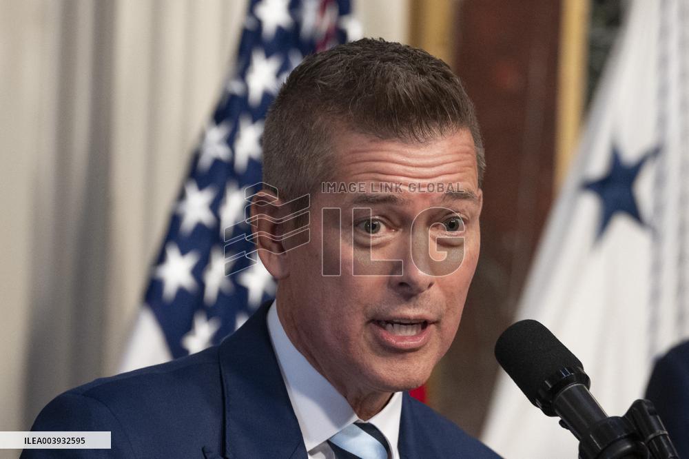 Sean Duffy is sworn-in as United States Secretary of Transportation