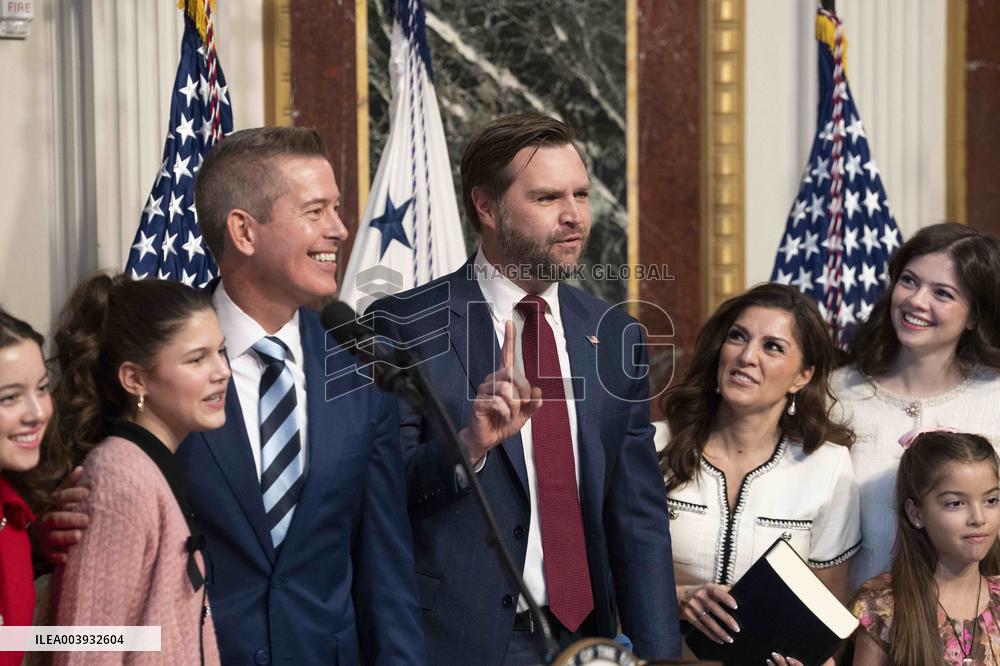 Sean Duffy is sworn-in as United States Secretary of Transportation