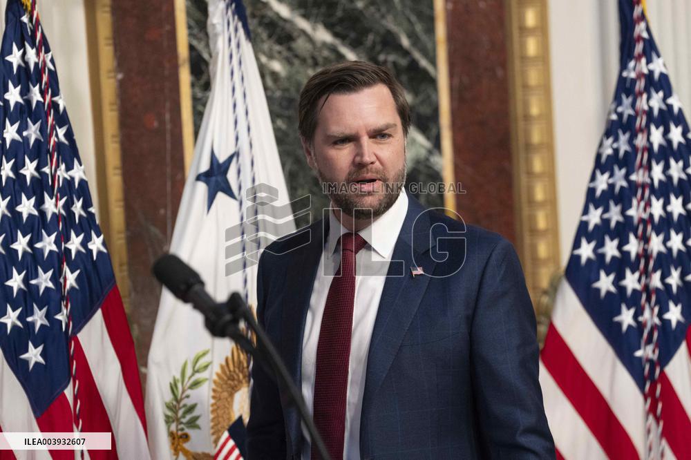 Sean Duffy is sworn-in as United States Secretary of Transportation