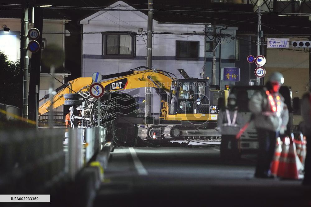 Sinkhole at intersection near Tokyo
