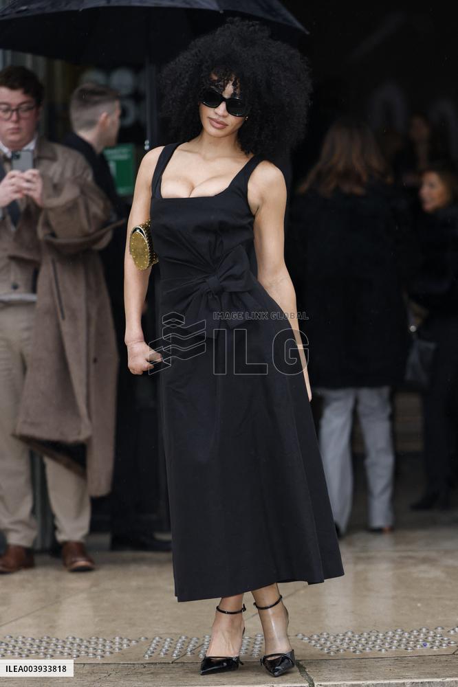 PFW - Elie Saab Arrivals