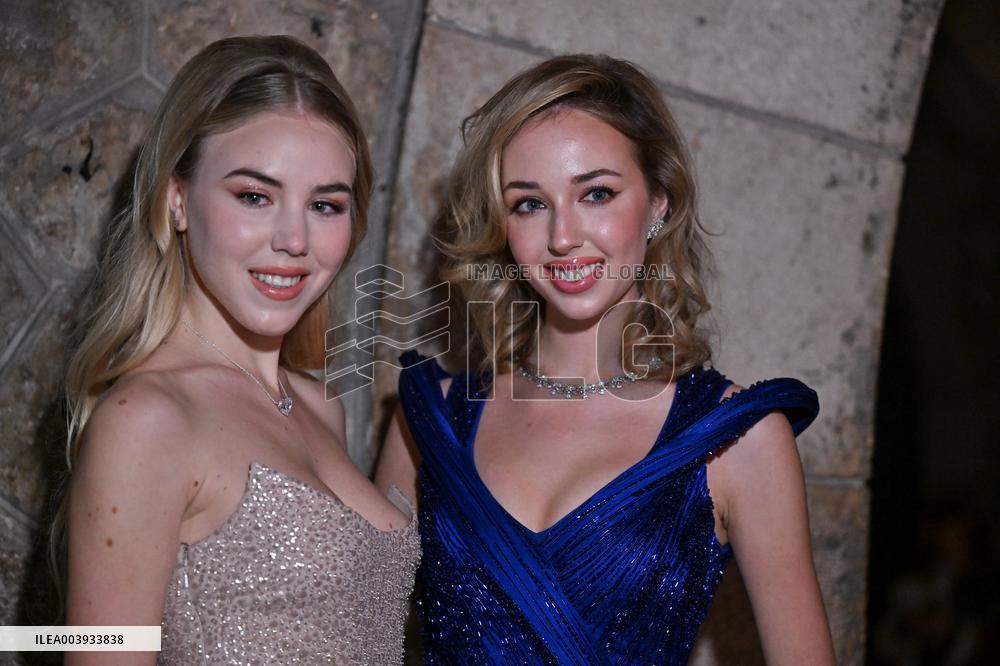 PFW - Gaurav Gupta Front Row