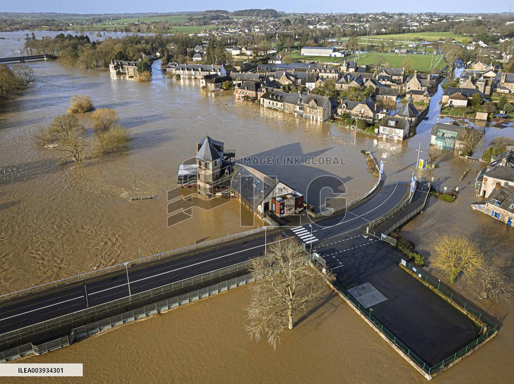 Ille Et Vilaine Hit By Historical Flooding