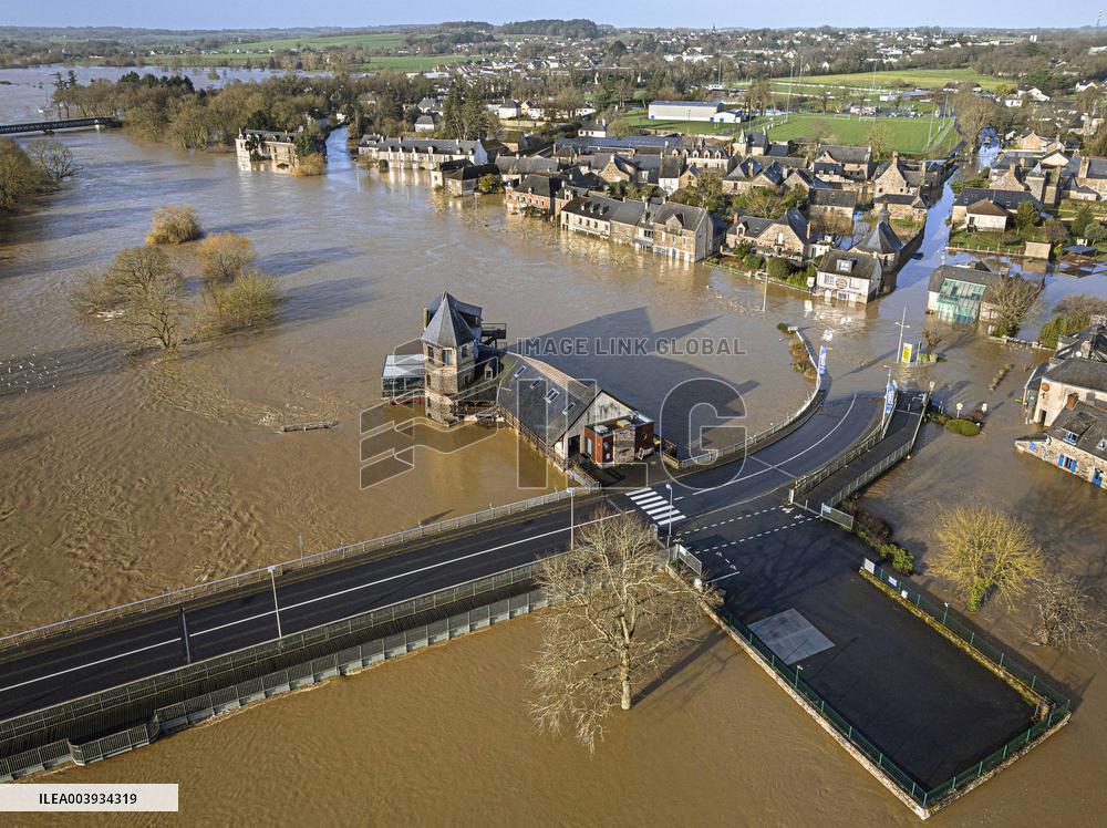 Ille Et Vilaine Hit By Historical Flooding
