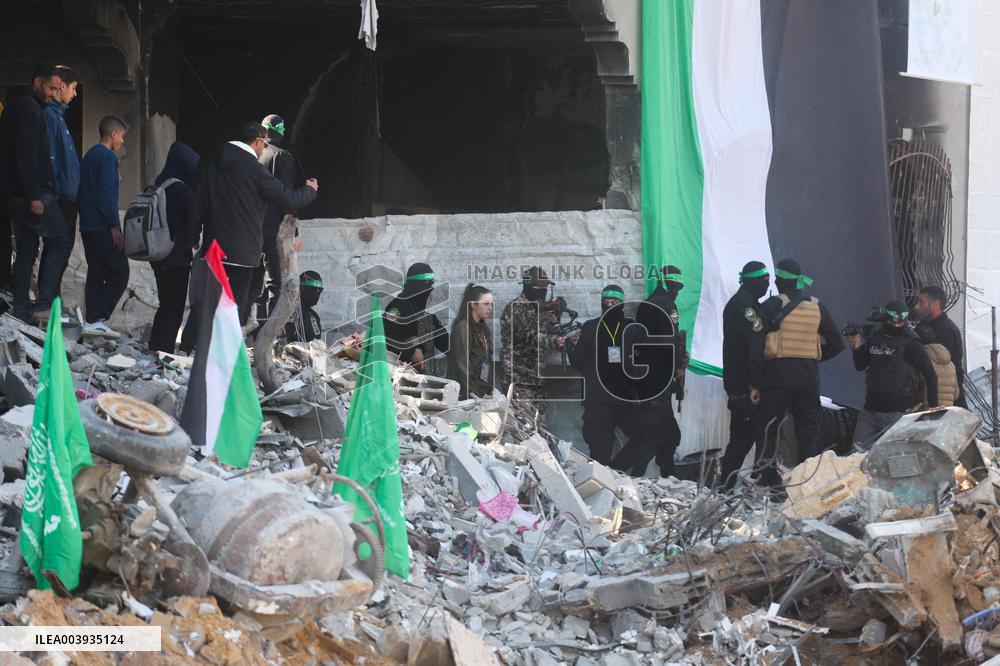 Israeli Soldier Agam Berger Released by Hamas - Gaza