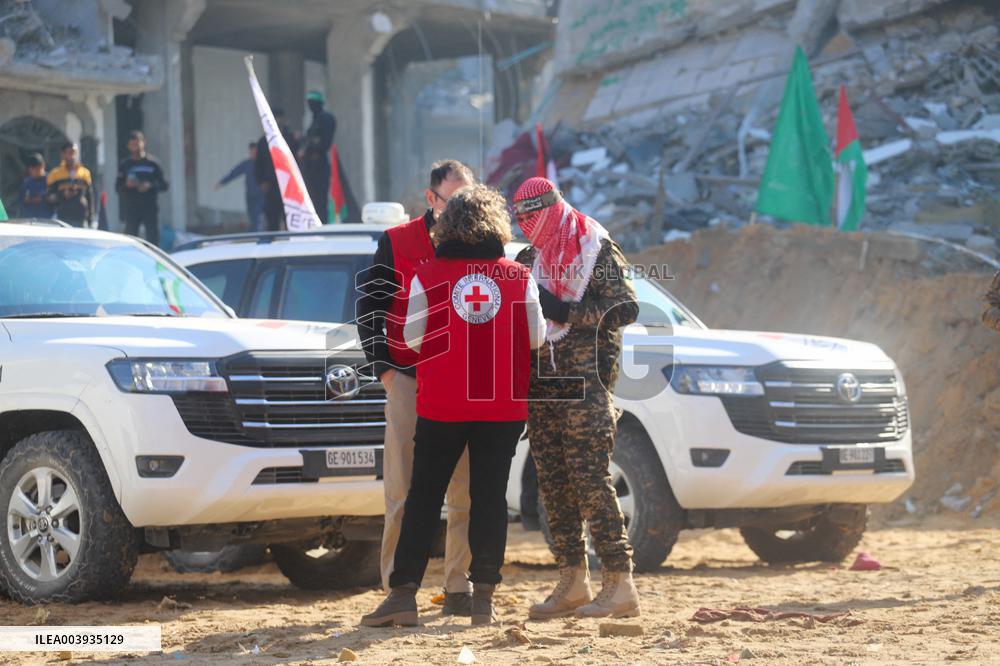 Israeli Soldier Agam Berger Released by Hamas - Gaza