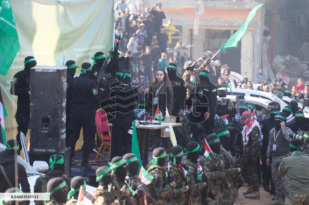 Israeli Soldier Agam Berger Released by Hamas - Gaza