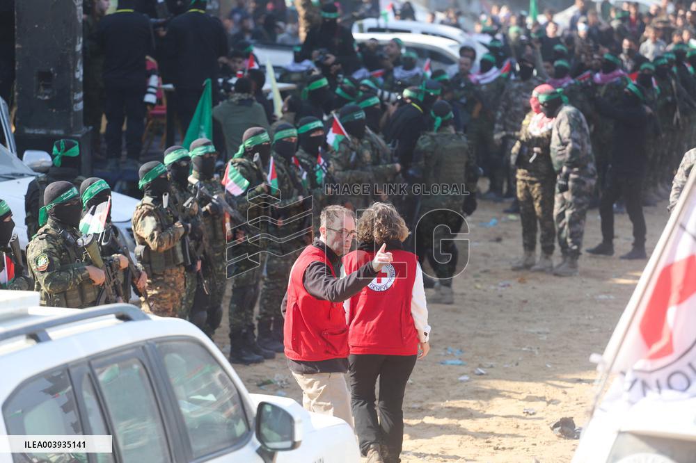 Israeli Soldier Agam Berger Released by Hamas - Gaza