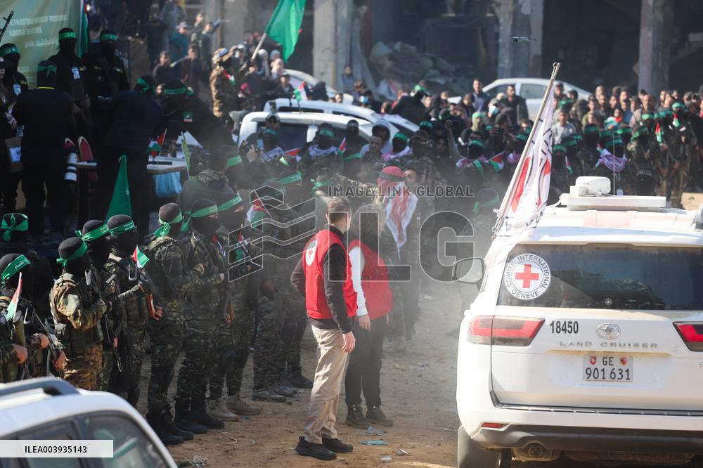 Israeli Soldier Agam Berger Released by Hamas - Gaza