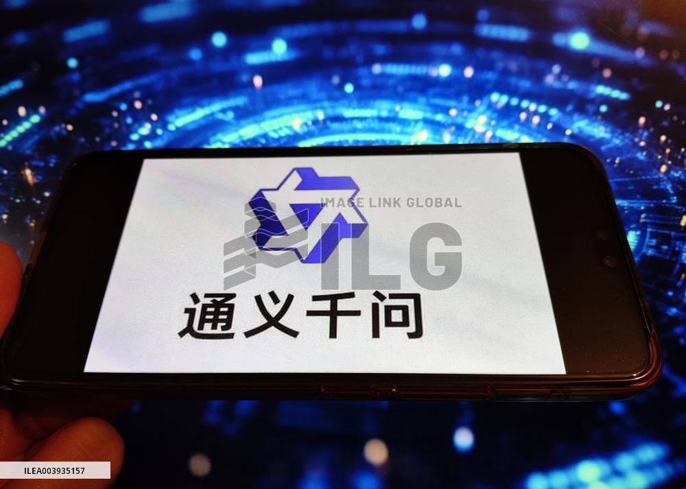 Illustration  Tongyi Qwen2.5-Max