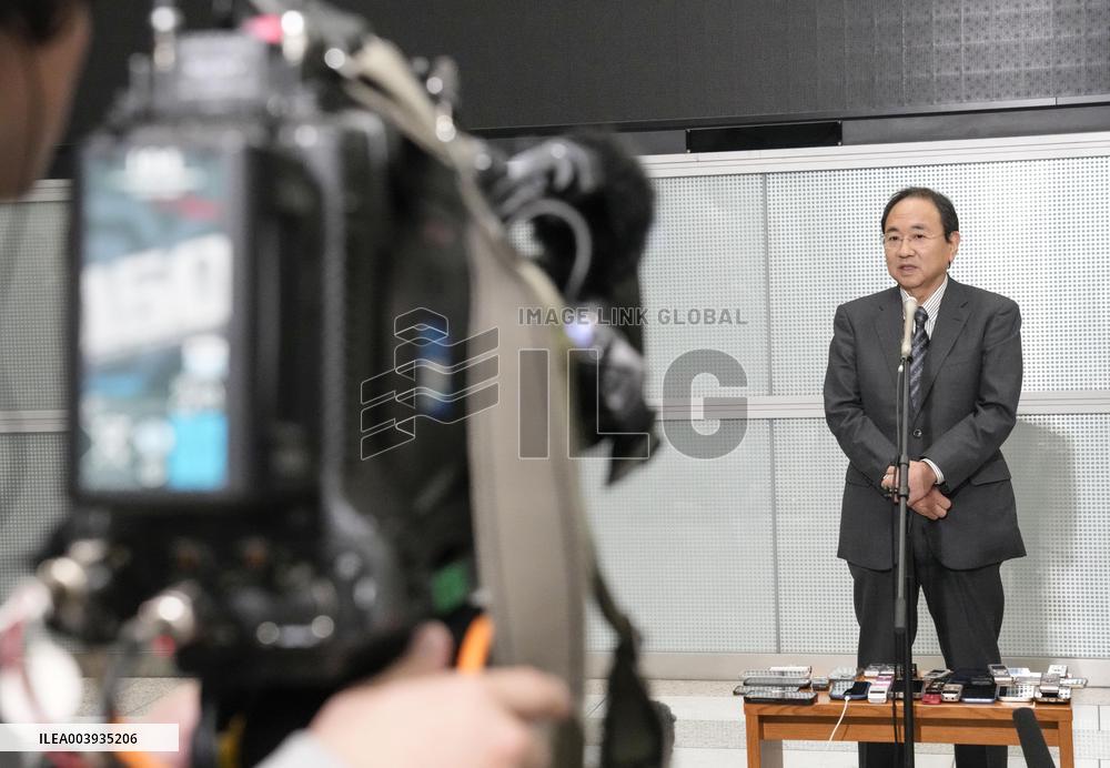 Fuji Television president meets press